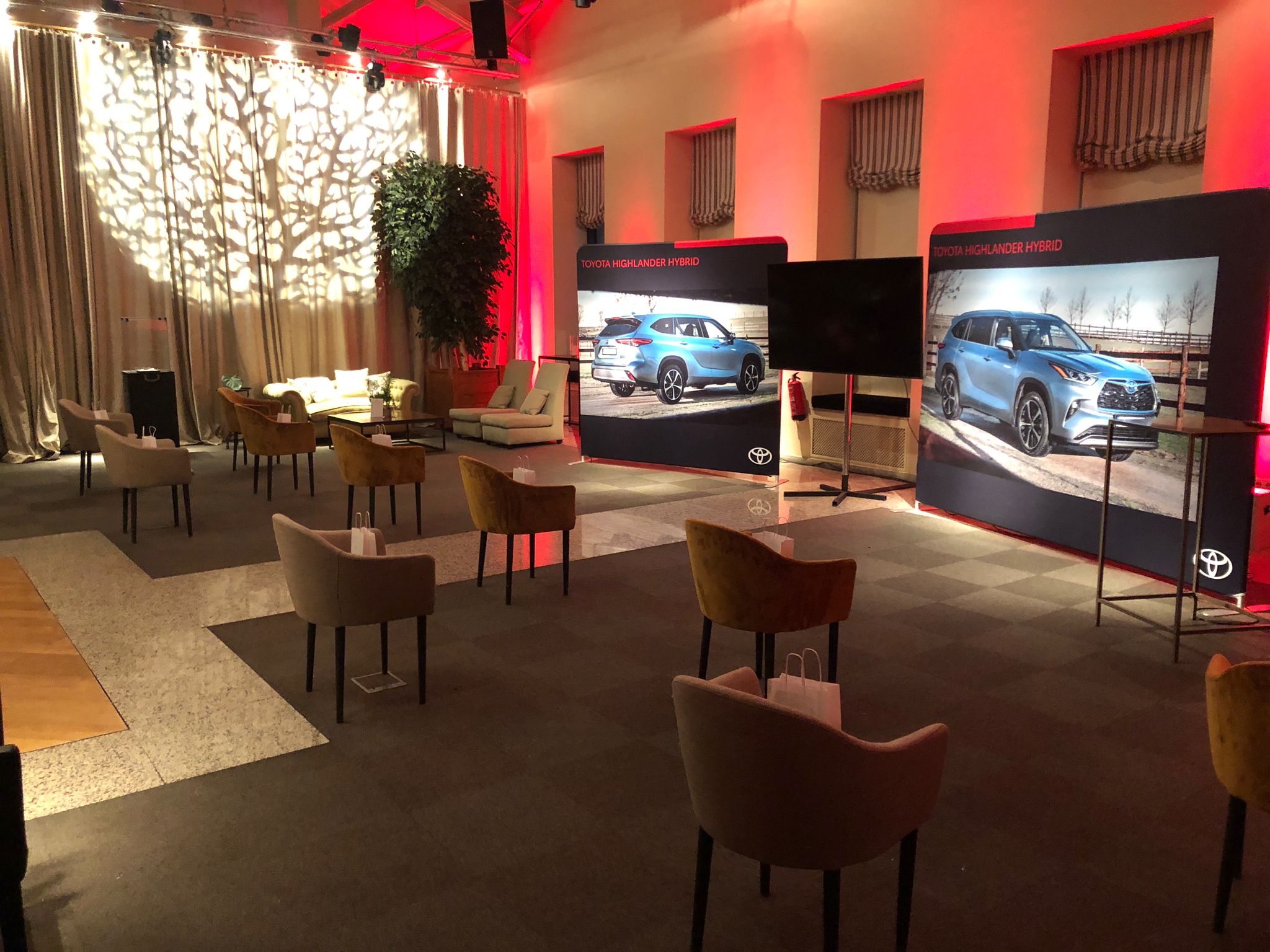 Toyota Highlander Roadshow @ Madrid, Spain (COVID-19 set-up)